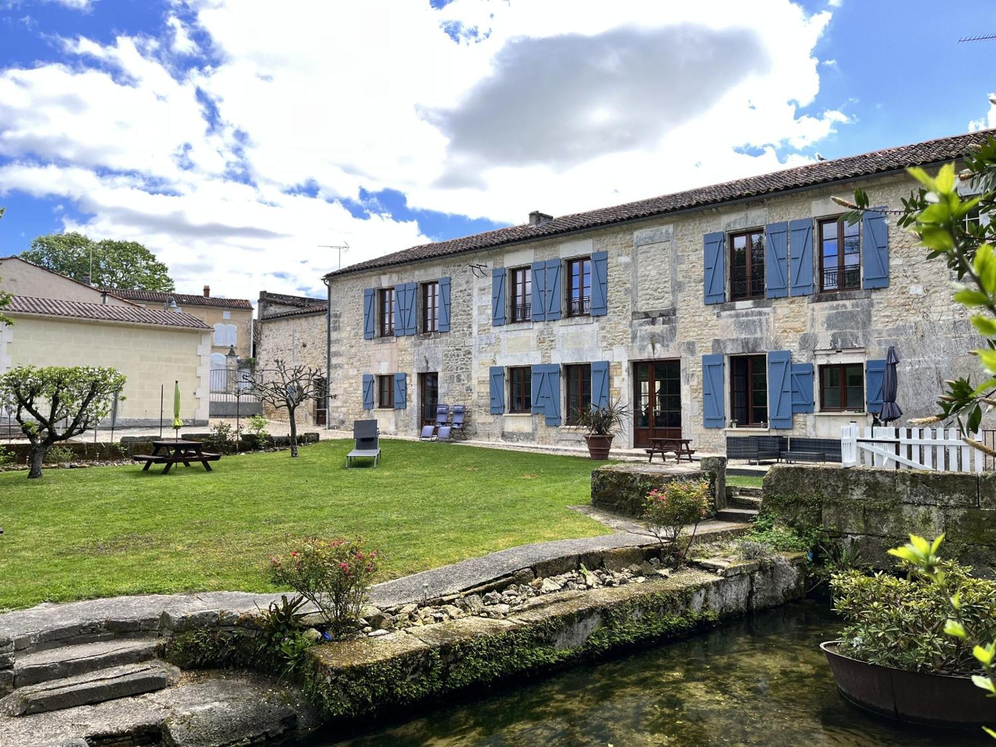 Petit Moulin De Veillard Villa Bourg-Charente Екстериор снимка