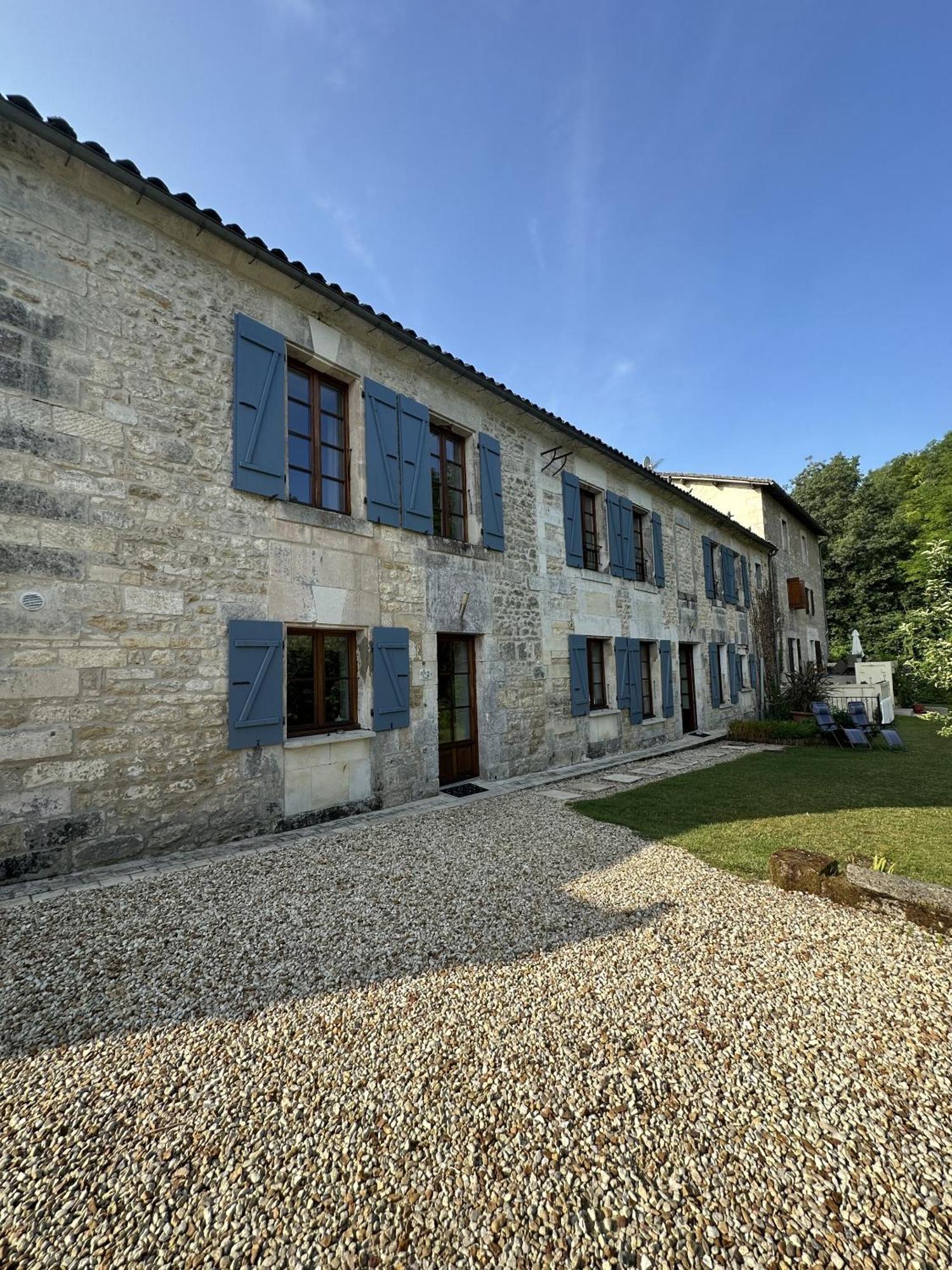 Petit Moulin De Veillard Villa Bourg-Charente Екстериор снимка